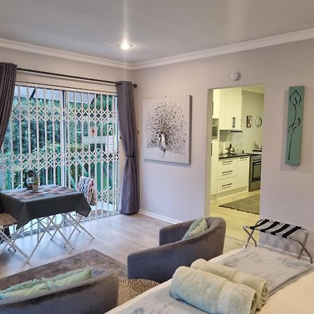 Clarens On Collett Villa Bagian luar foto