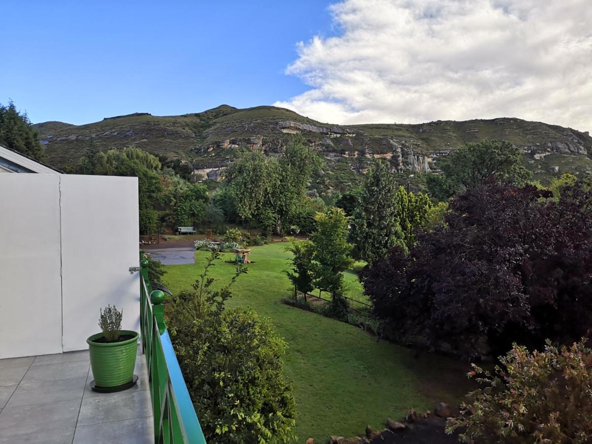 Clarens On Collett Villa Bagian luar foto