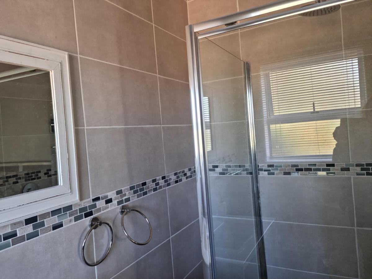 Clarens On Collett Villa Bagian luar foto