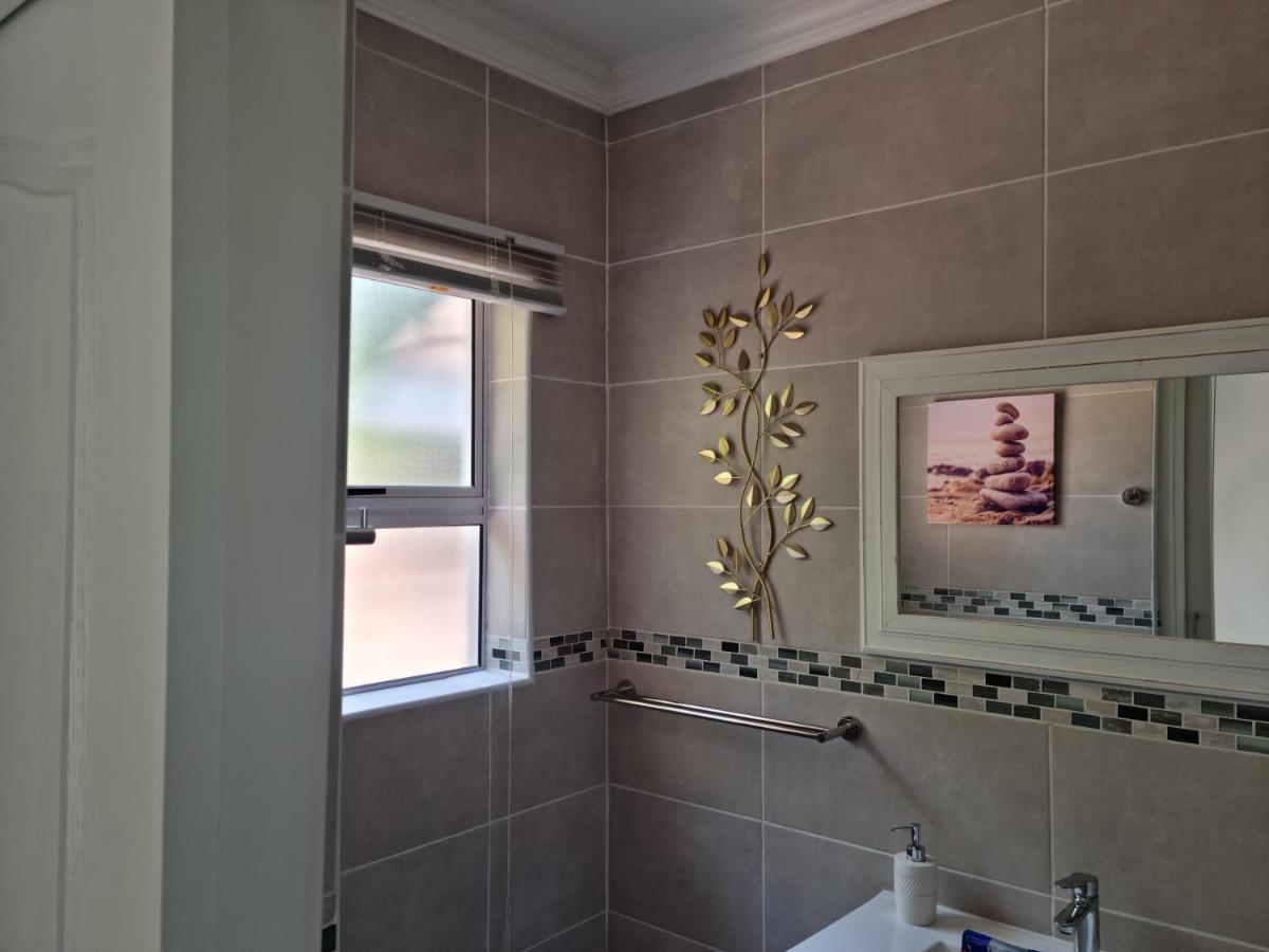 Clarens On Collett Villa Bagian luar foto